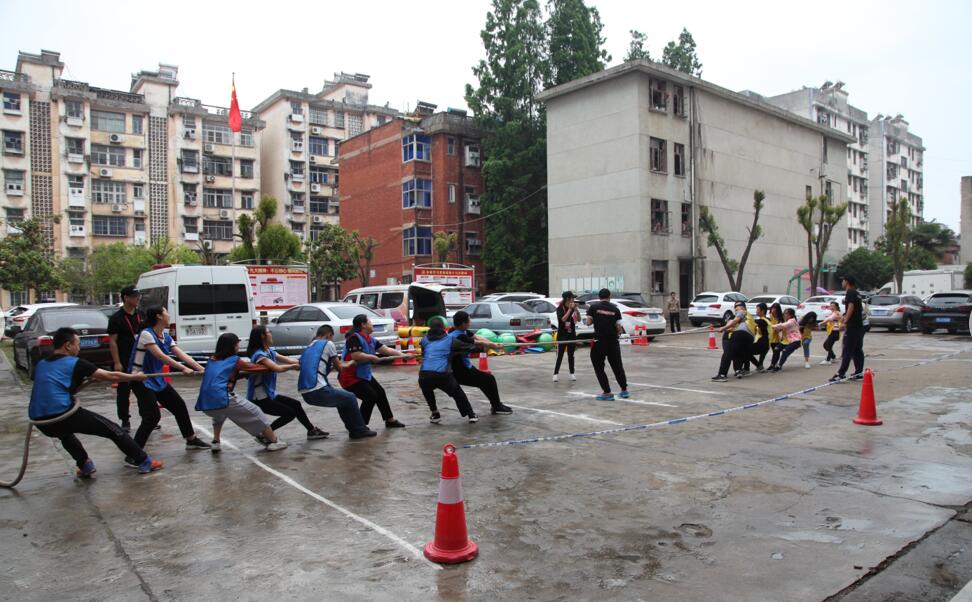 拔河1.jpg